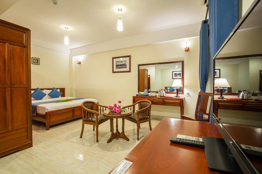 Prince Hotel Hoi An Exterior photo